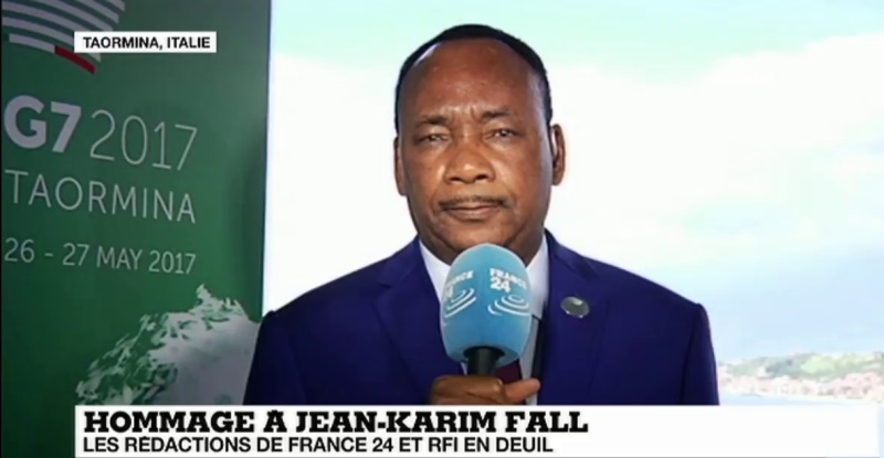 Issoufou rend hommage a Jean Karim Fall