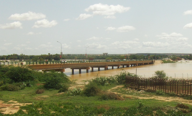 Pont Kennedy sur le fleuve Niger Niamey