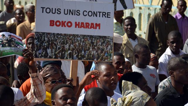 des milliers de personnes manifestent au niger