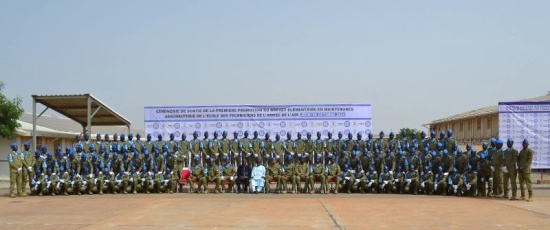 Armée de l'Air: sortie de la 1ère promotion du Brevet Élémentaire en Maintenance Aéronautique