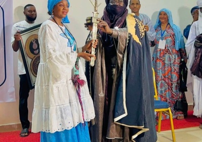 Clôture du FONAF 2026 : la promotrice Mayaki Hadiza Maiga honorée du titre « Tambara de l’Aïr » pour son engagement en faveur des femmes et des jeunes