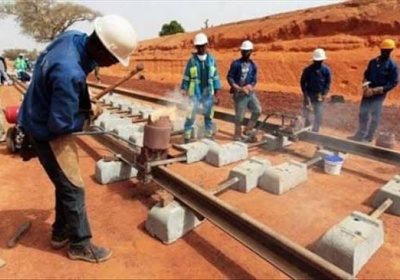 Niamey : les anciens rails de la RN1 Est déposés pour fluidifier la circulation