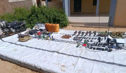 Insécurité : 8 assaillants interpellés et du matériel de guerre saisis par les FDS après une attaque à Chéri (Diffa)