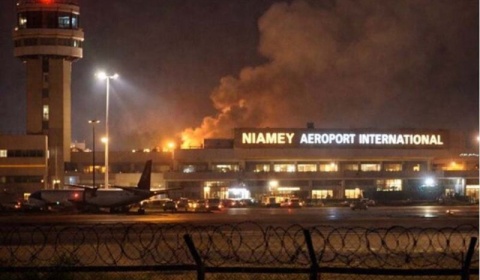 Qui est à l'origine de l'attaque contre l'aéroport de Niamey ?