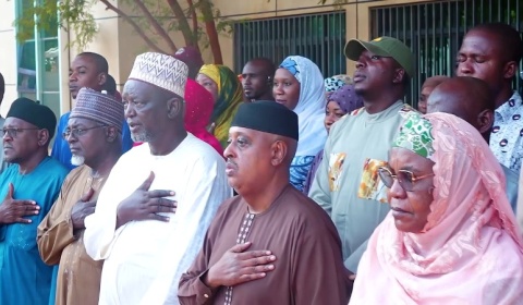 Refondation : le ministre Abdourahamane Oumarou veut faire des drapeaux et de l’hymne national un rendez-vous hebdomadaire dans l’administration