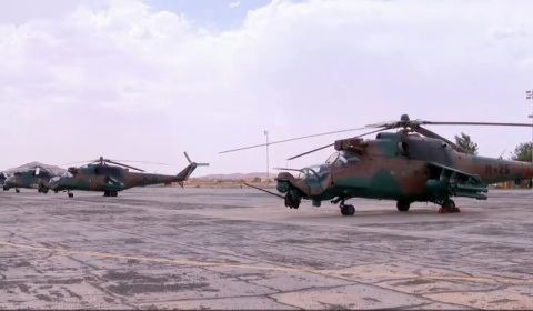Coopération militaire : l’Algérie offre 4 hélicoptères et du matériel militaire aux forces nigériennes