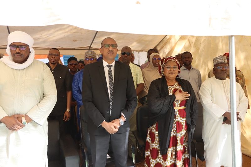 Remise materiels Unicef Medias partenaires BIS2
