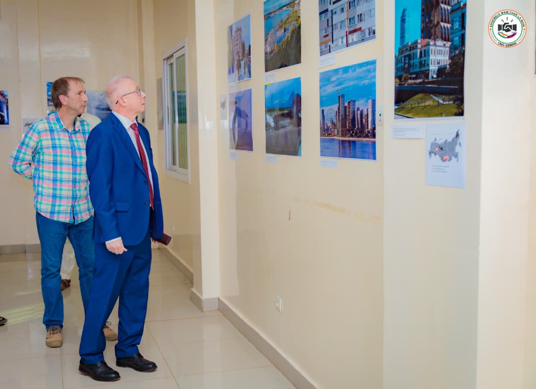 Visite Victor Voropaev ONG EMMNR