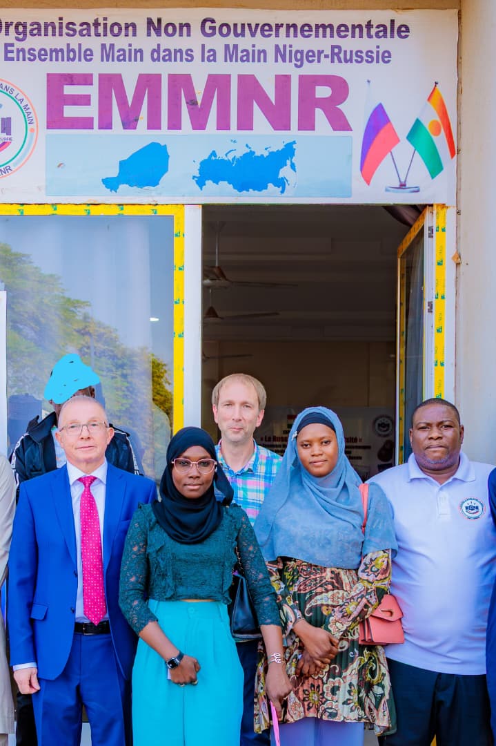 Visite Victor Voropaev ONG EMMNR BIS6