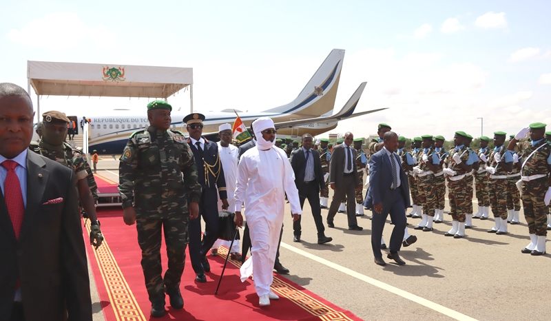 acceuil Marechal Deby Itno aeroport Niamey BIS4