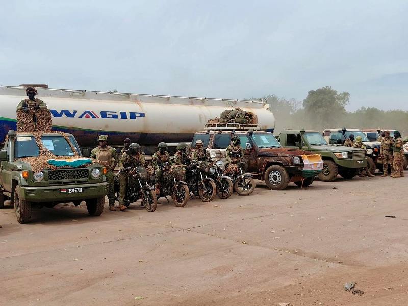 camions citernes escorte BIS