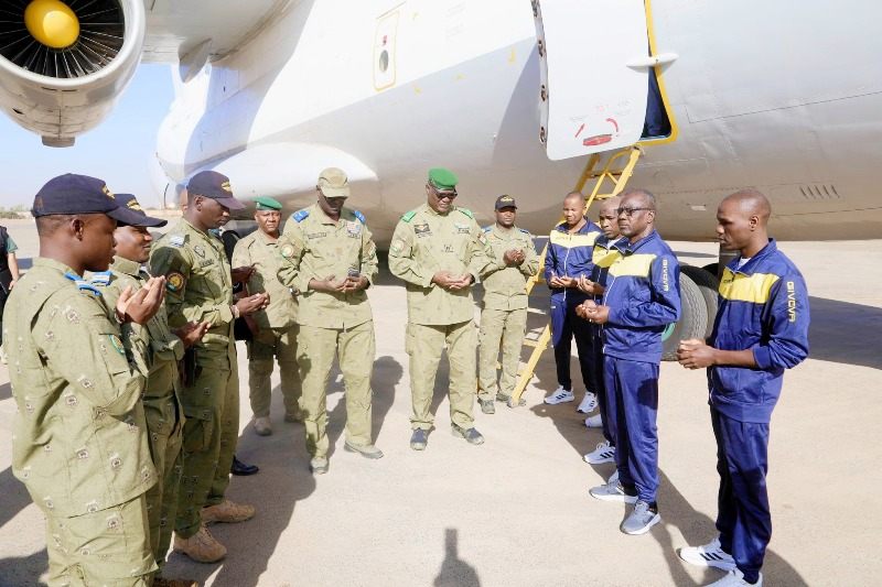 prefet Bilma et collaborateurs retour Niamey