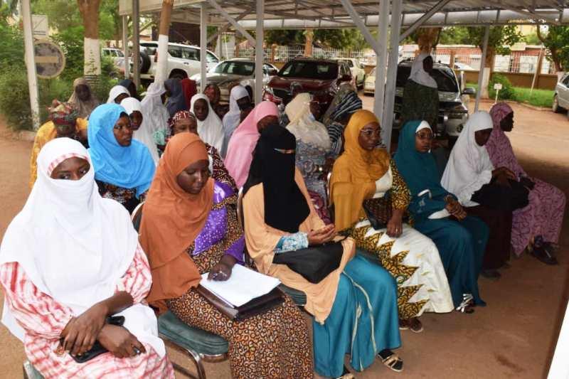 remise appuis financiers UEMOA aux Jeunes Filles handicapees BIS8