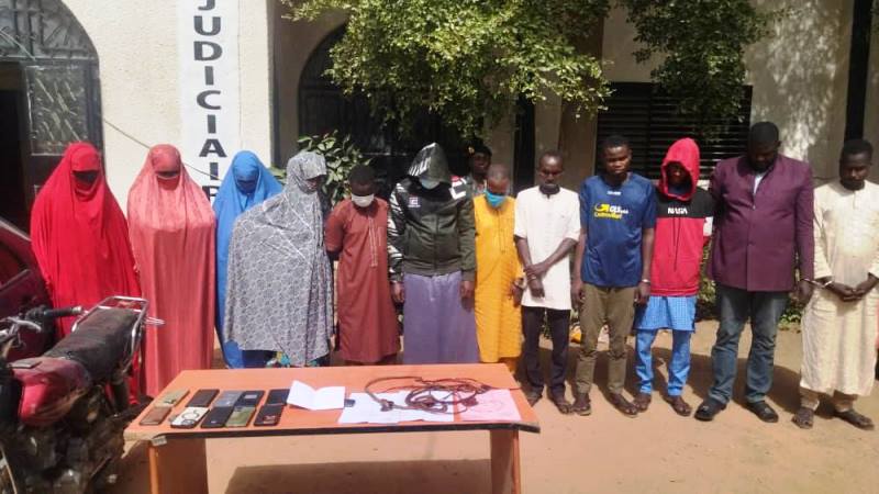 reseau escroquerie electornique Zinder