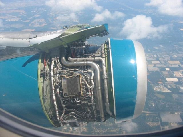 avion-moteur
