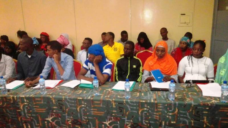 Dialogue entre jeune et institution a Niamey4