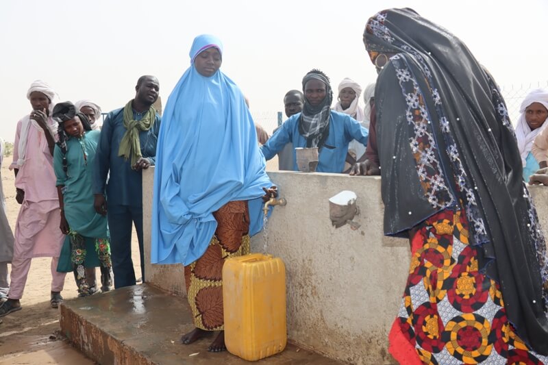 femmes eau Diffa