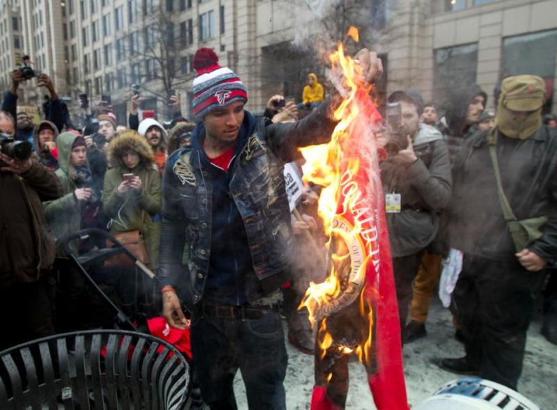 Anti Trump protesters 4