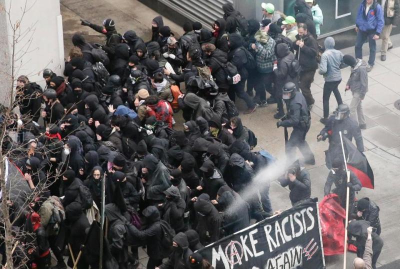 Anti Trump protesters 5