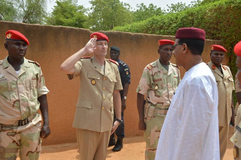 Bazoum visite police nationale4