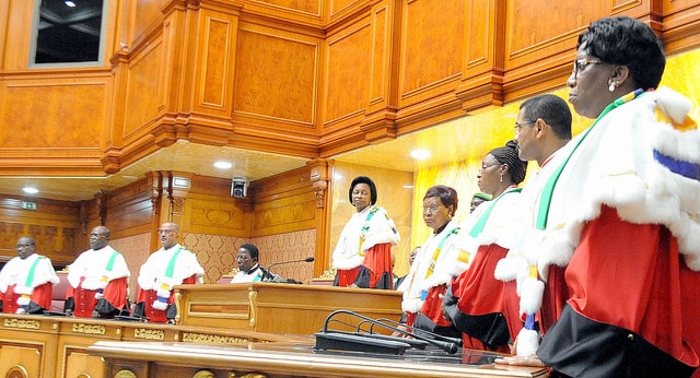 Cour constitutionnelle Gabon min