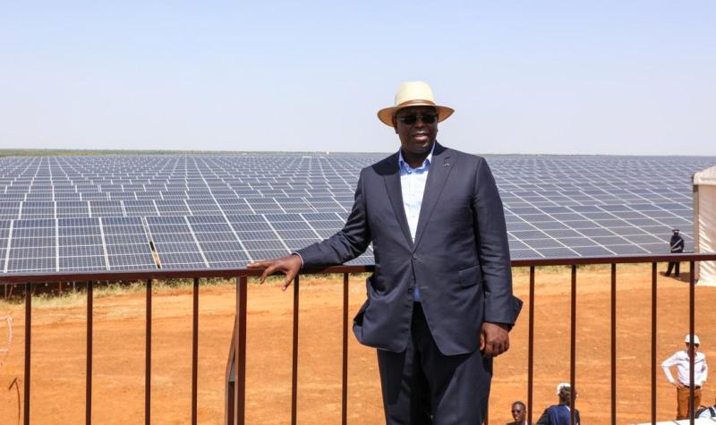 Macky inaugure centrale solaire