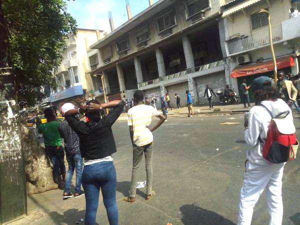 manif du 19 avril a Dakar