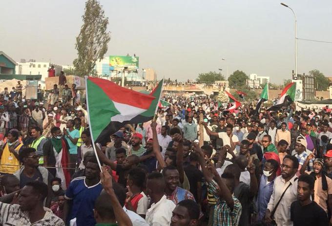miliers de manifestants Soudan