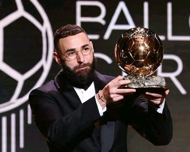 ActuNiger  Ballon d'or 2022 : Karim Benzema sacré devant Sadio Mané et  Kevin de Bruyne - ActuNiger