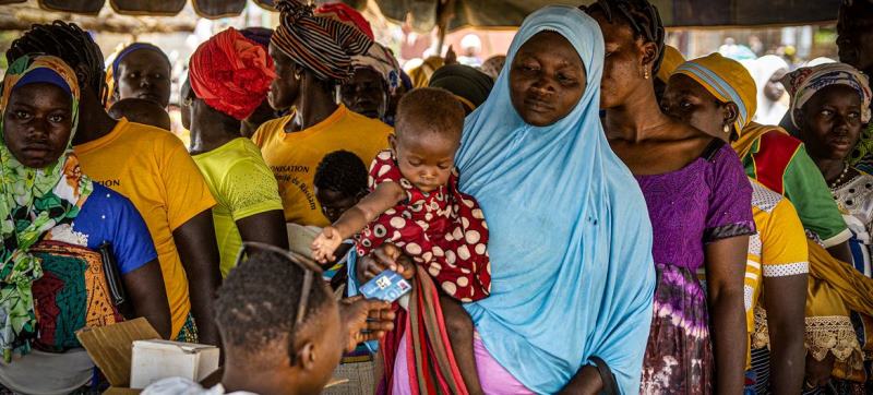 femmes et enfants africains