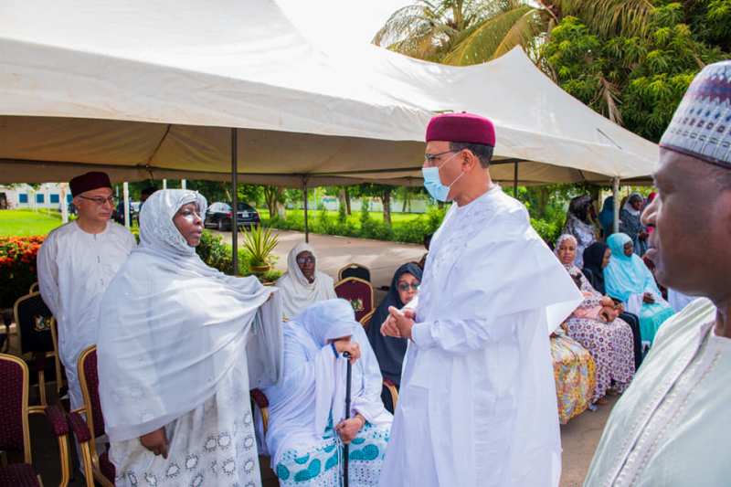 President Bazoum hommage Pr Andre Salifou BIS