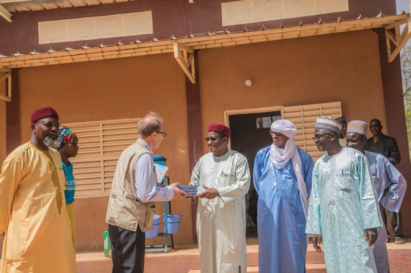 remise classe materiaux definitifs UNICEF ecole Gamkale