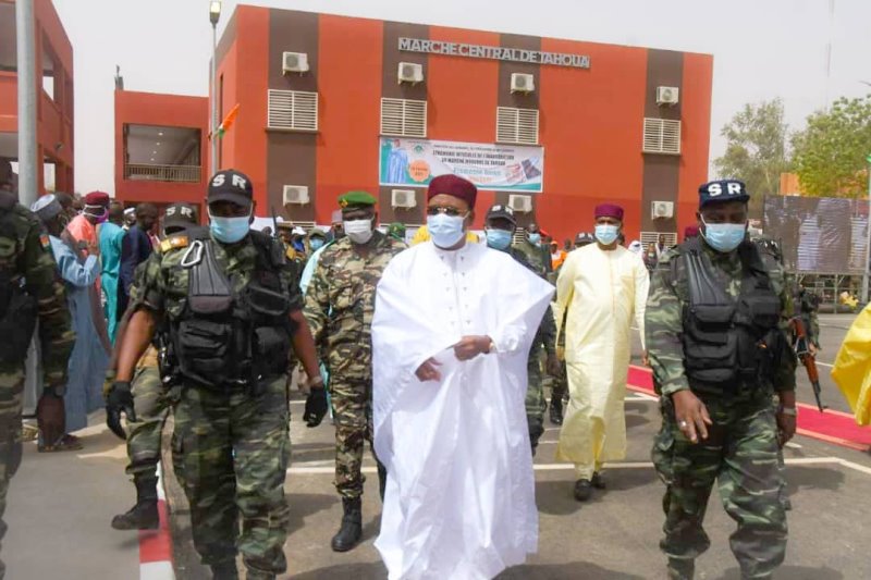 Issoufou inauguration marche central Tahoua