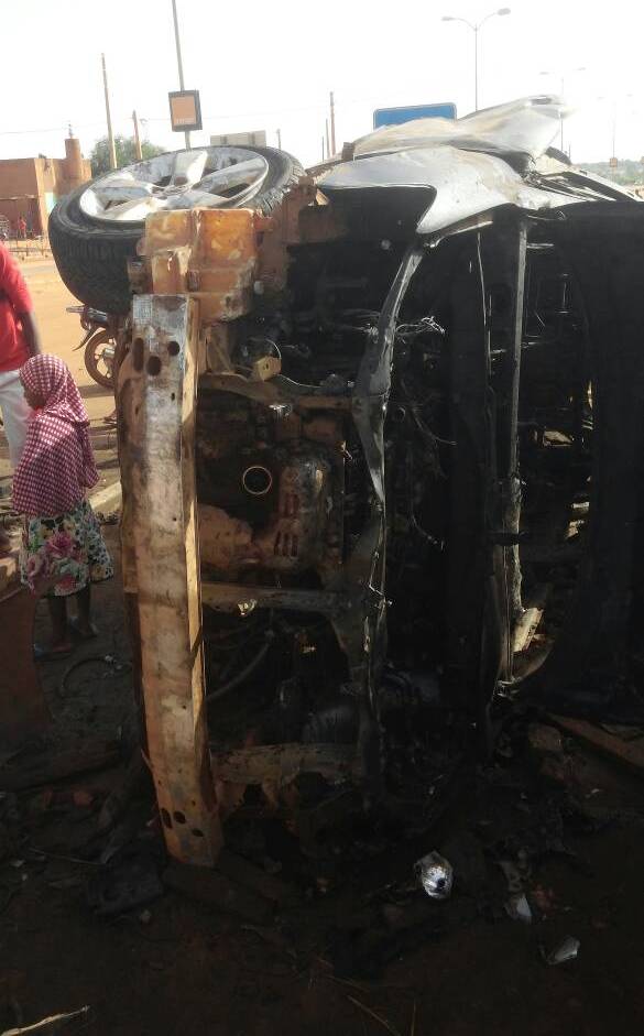 Lexus incendie Niamey rive droite 5