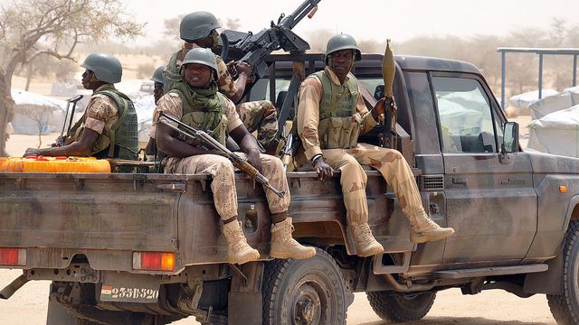 Patrouille de soldats nigeriens