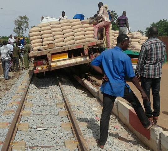 camion sur le rail Niamey