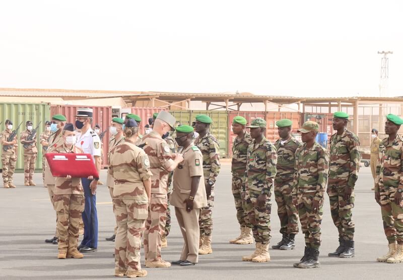 decorations soldats nigeriens operation bourrasque