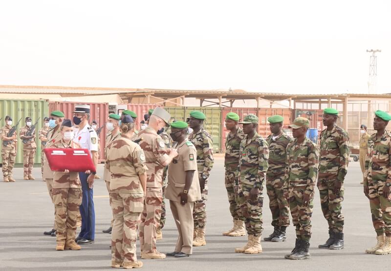 decorations soldats nigeriens operation bourrasque