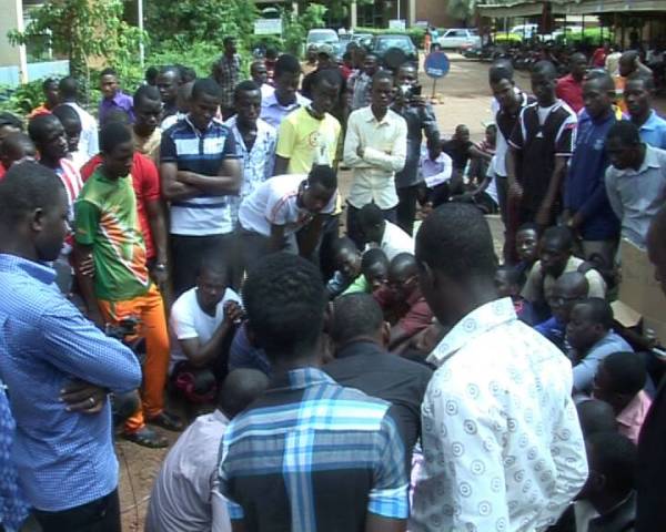 etudiants au ministere de l enseignement 6