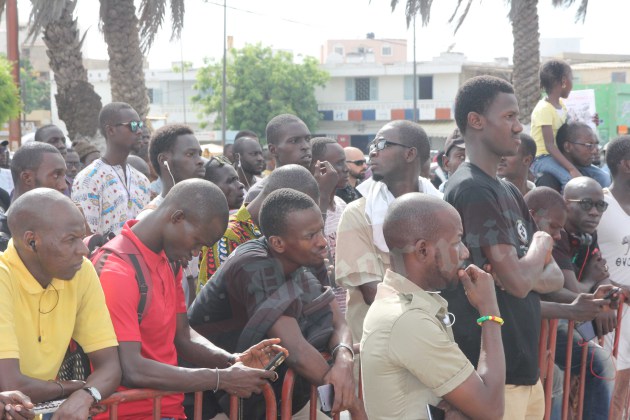 manifestation contre le CFA a dakar BIS