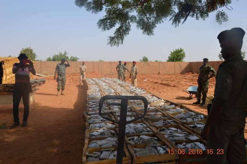 resine saisie a Niamey 2000 BIS2