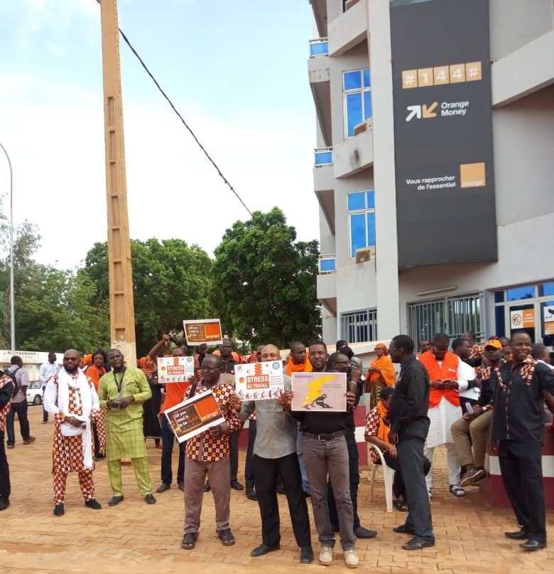 sit in Orange Niger 20 08 2019 BIS2