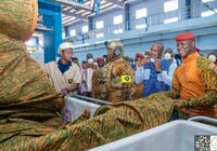 Burkina : le Président Traoré inaugure un complexe industriel textile militaire de 17 milliards FCFA mobilisés « sans crédit »