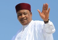 L’ancien Président Issoufou a quitté Niamey pour Addis Abeba