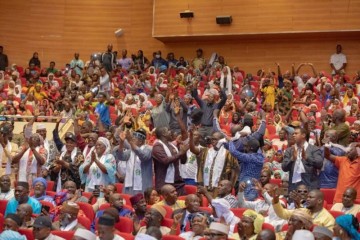 Mali : la consultation nationale acte la mort du multipartisme – Goïta proposé pour un mandat présidentiel de 5 ans renouvelable
