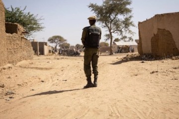 Burkina: au moins 70 civils tués dans un massacre, la semaine dernière à Zaongo, dans le centre-nord (Procureur)