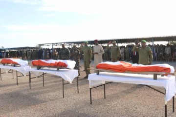 Niger : inhumation officielle de trois éléments de la Garde présidentielle tombés lors des événements de Niamey