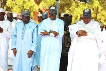 Tabaski 2025 : le Président Tiani célèbre l’Aïd aux côtés des fidèles à la grande mosquée de Niamey