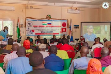 Niamey : l’ONG Ensemble Main dans la Main Niger-Russie et les Sapeurs-Pompiers mobilisent autour des gestes qui sauvent
