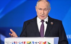 Vladimir Poutine invite les compagnies aériennes africaines à lancer des vols vers la Russie